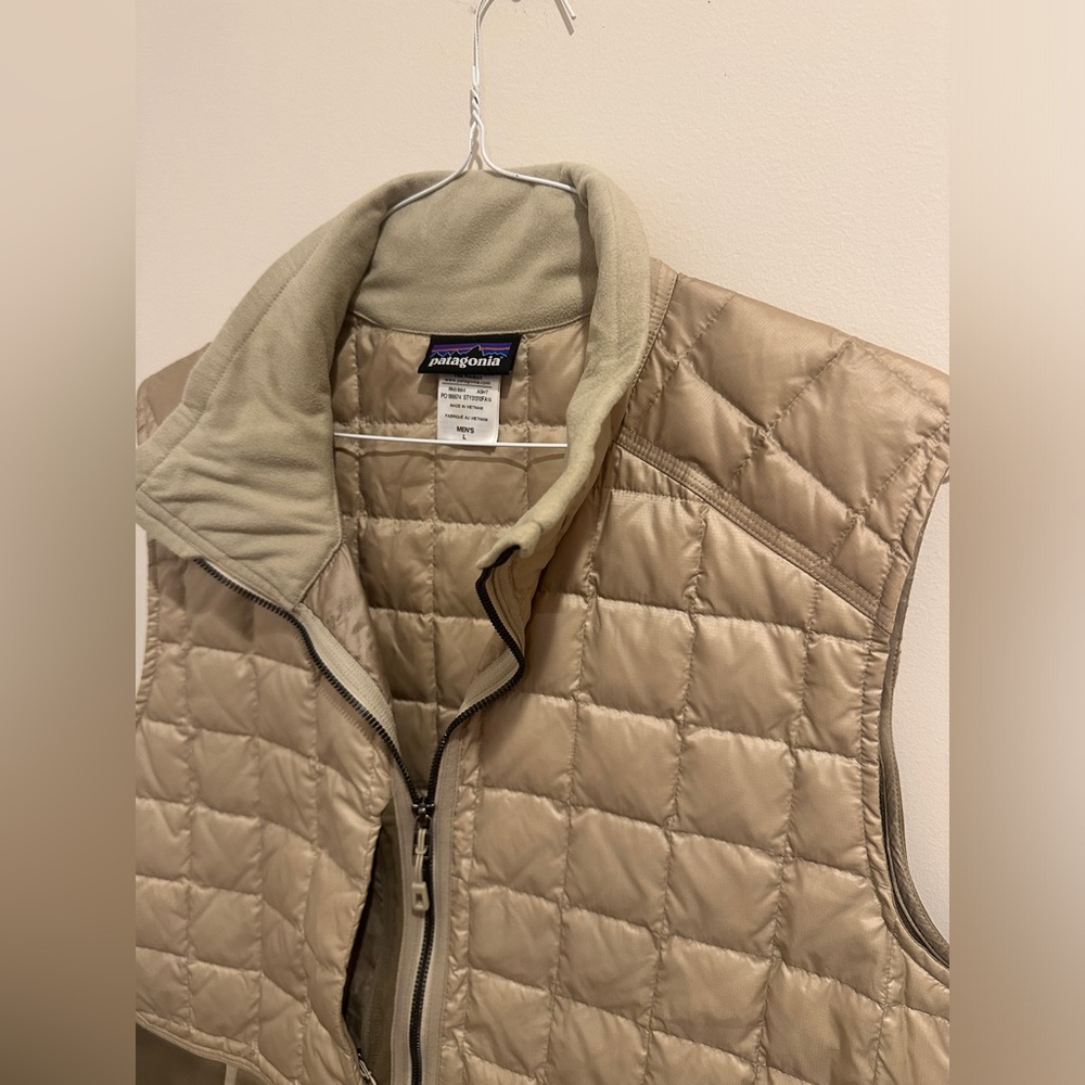 Like New Men’s Brown Patagonia Vest Size Large